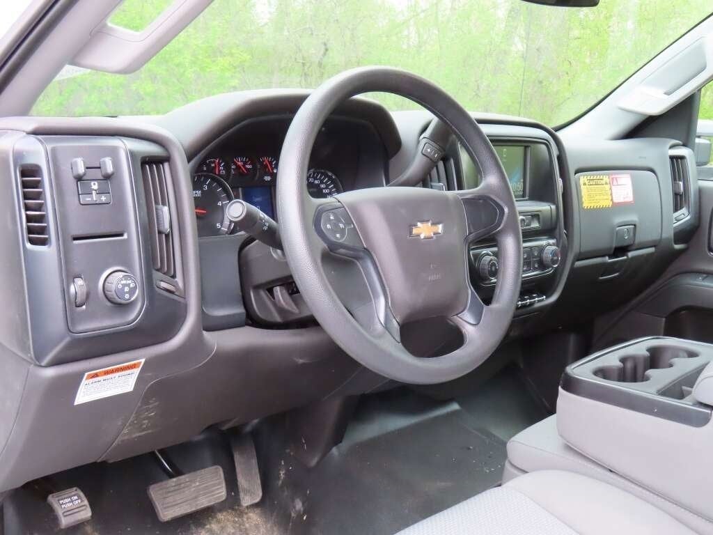 2023 Chevrolet Silverado 5500HD Work Truck